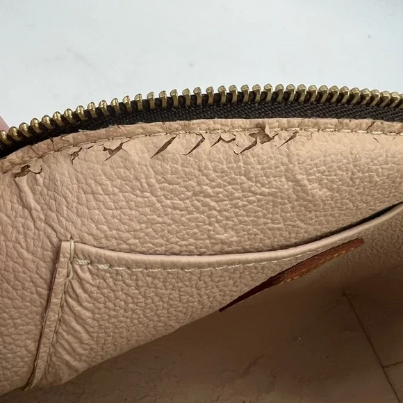 Louis Vuitton Monogram Cosmetic Pouch - Picture 5 of 8